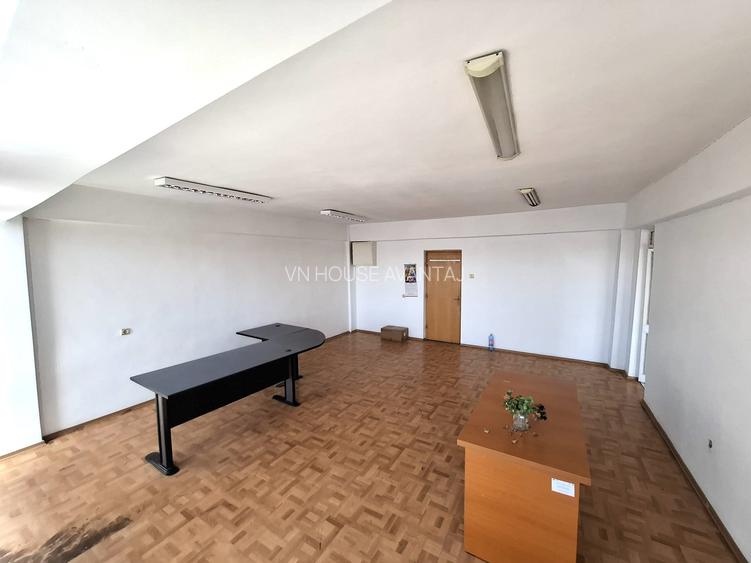 De închiriat: 2 birouri spațioase – 82 mp utili (zona str. Republicii) - 2