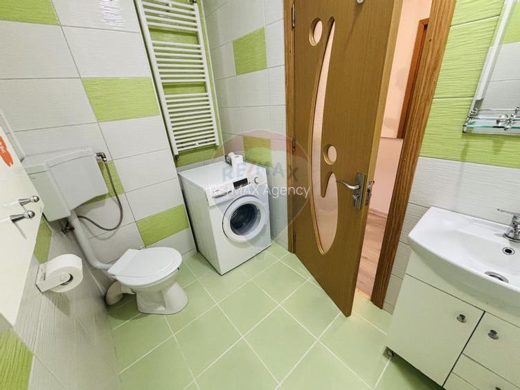 Apartament spatios de vânzare 2 camere EROILOR . VOLUNTARI A3 - 18