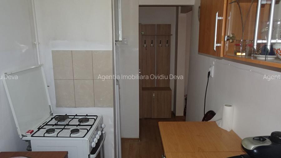 Inchiriez apartament 2 camere in Deva, zona Scarisoara, bloc de 4 etaje, - 6