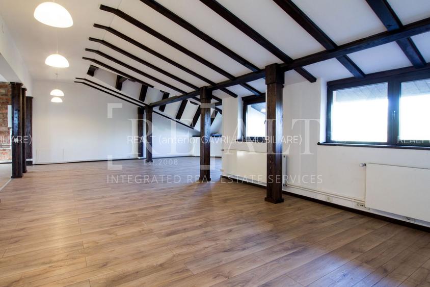 Inchiriere casa, vila 7 camere | Individuala, Renovata, Curte | Campul Pipera - 32