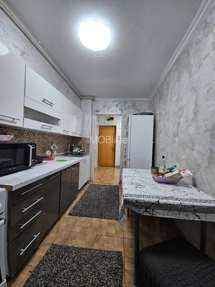Apartament 2 camere decomandate zona Victoria  - Tomis 2 - 4