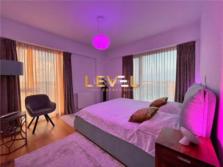 [VIDEO] Triplex Penthouse | 50 SQM Terrace | 2 Parking Spaces | Philips HUE - 24