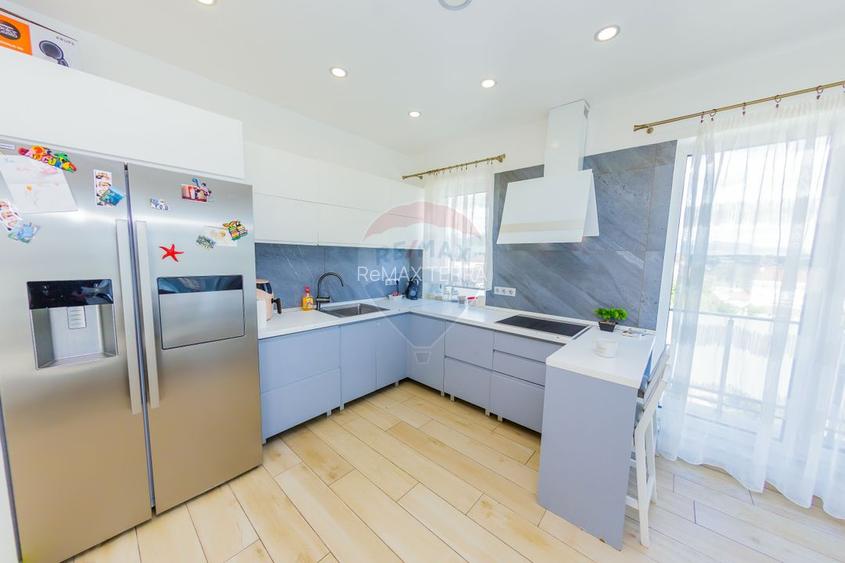 Penthouse exclusivist 186 M2C de vânzare în zona Centrală BAIA MARE - 29