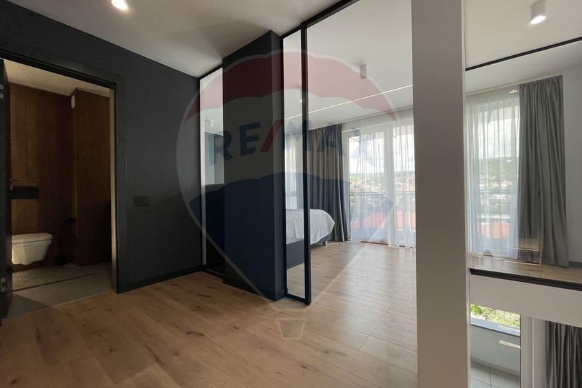 Penthouse pe 2 niveluri, 115 mp, imobil nou