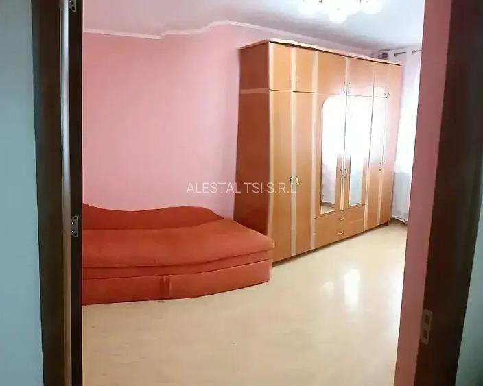 3 camere cu parcare Salajan - prima inchiriere - 3