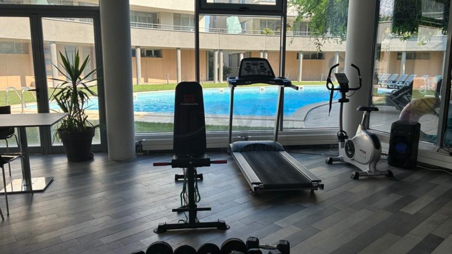 REA1029513 Apartament 5 camere mobilat Iancu Nicolae piscina si curte
