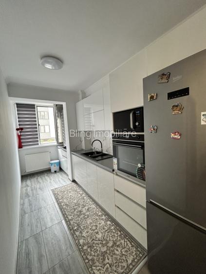 Apartament cu 3 camere lux 61mp zona Terra - 8