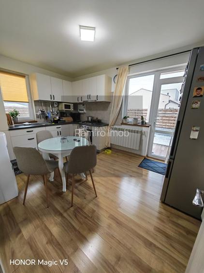 Vila Individuala 4 camere, anexa + curte libera 200mp Otopeni - 12