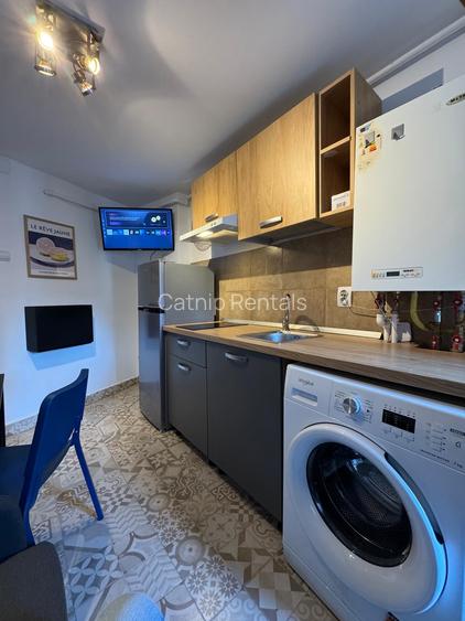 Studio Armeneasca/Universitate - 3