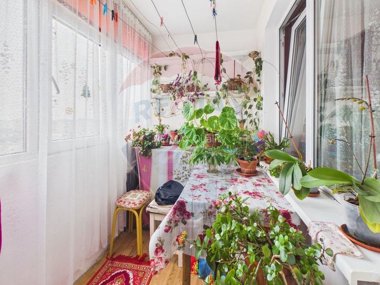 4 camere de vanzare in Rahova, la sosea, langa piata, renovat decent - 16