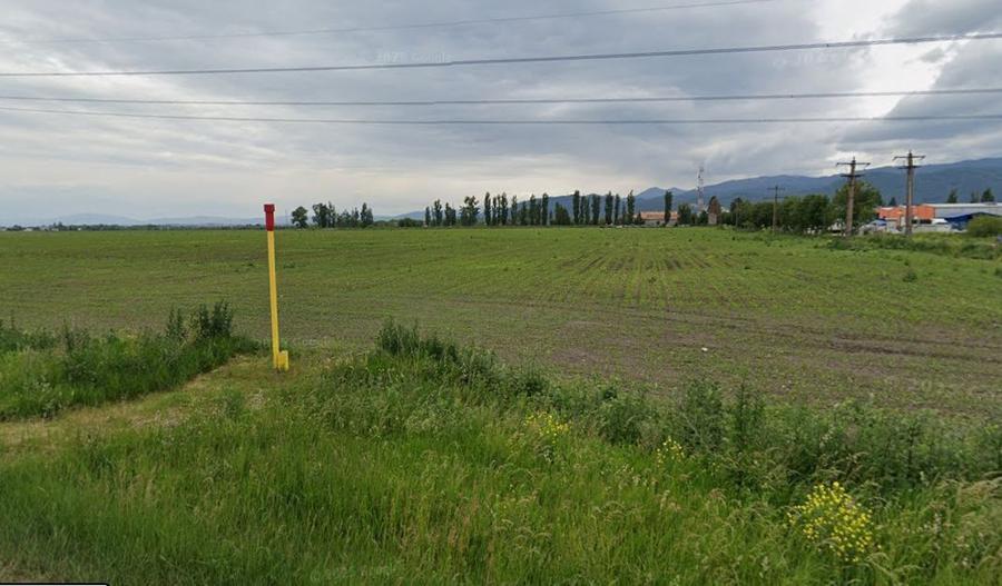 OCAZIE! Teren in vecinatatea aeroportului Brasov 50 m deschidere