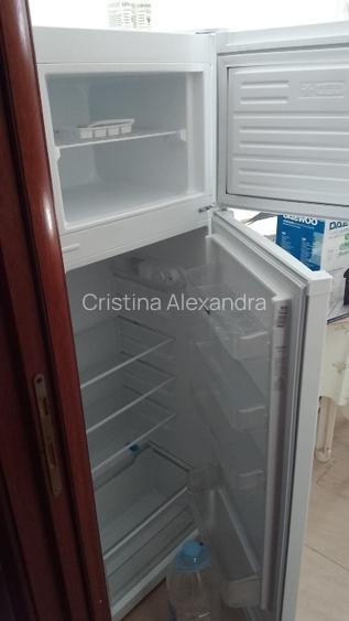 Proprietar Închiriez apartament 2 camere sect 6 proximitate metrou Mall Cotrocen - 8