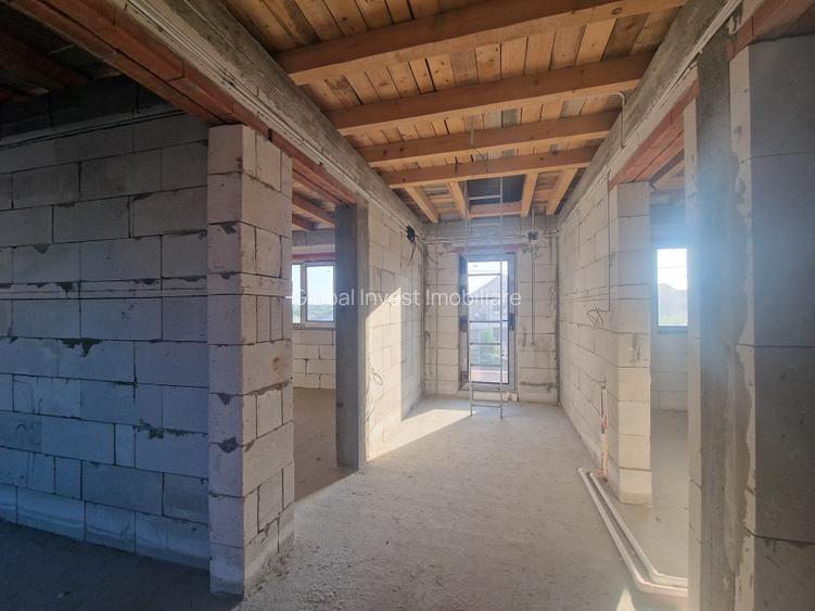 Casa P+M cu placa turnata, 5camere constructie deosebita -178.000euro - 14