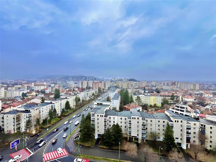 Etaje Renovate in Centrul Civic pentru Birouri de Inchiriat - 5