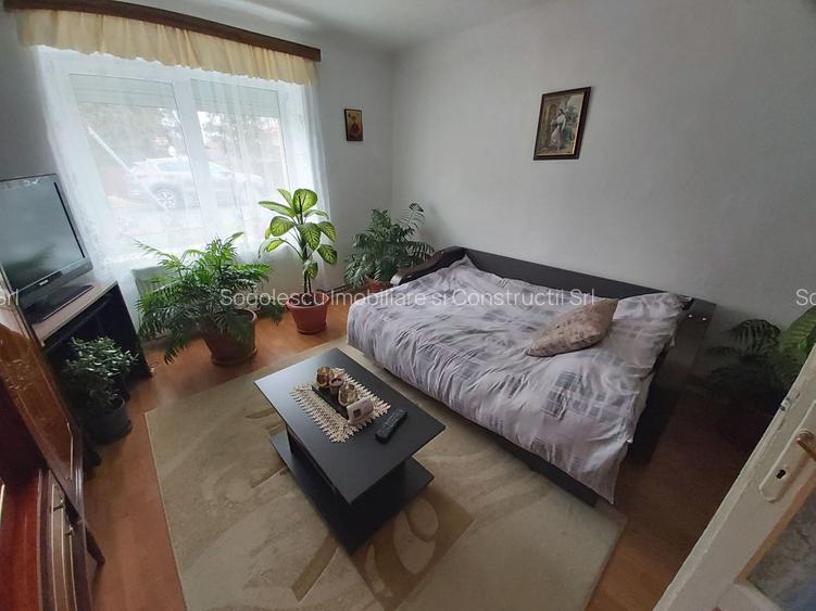 Casa de vanzare cu teren generos - 5