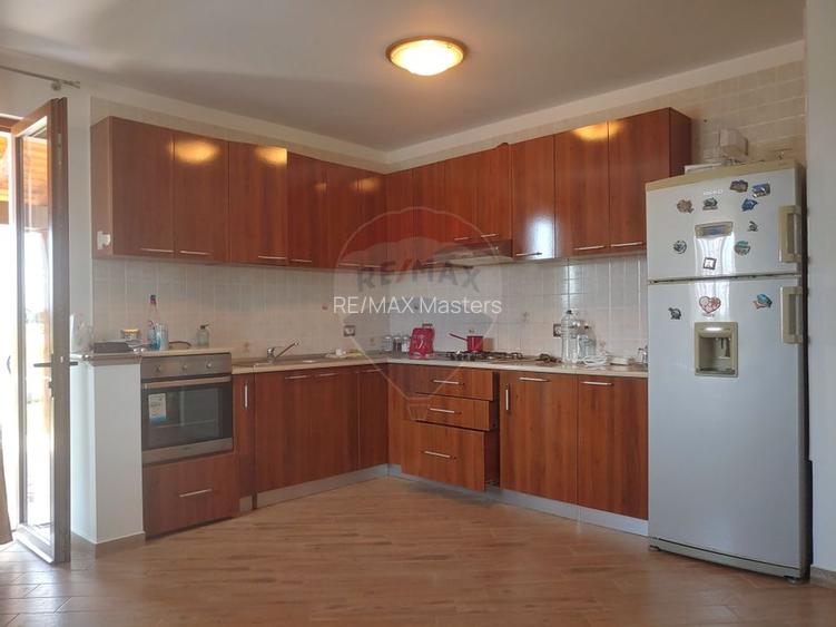 Casă / Vilă de lux cu 5 camere de vânzare în Vadu Moldovei, Suceava - 49