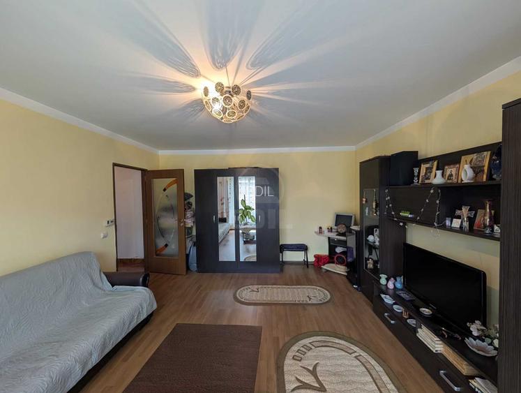 Apartament de o camera, zona Eroilor - 3