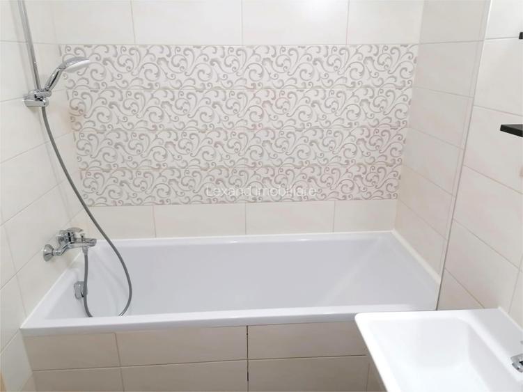 Apartament  cu doua camere si loc parcare zona Coresi - 6