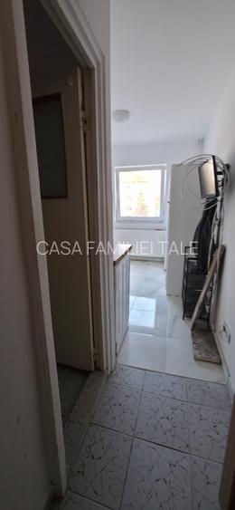 Etajul 2 zona Dacia - Biserica , libera - 3