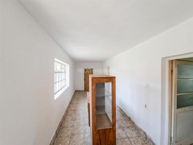 RECO Casa de renovat cu teren mare in Biharia - 11