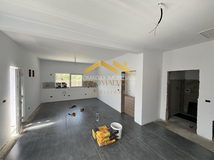 - Duplex -3 camere - 2 bai - - 3