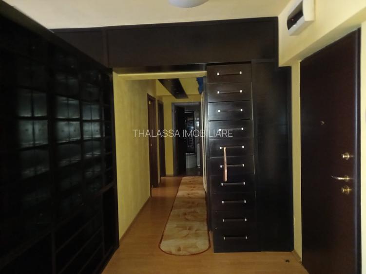 3 camere lux Universitate - KFC - 6