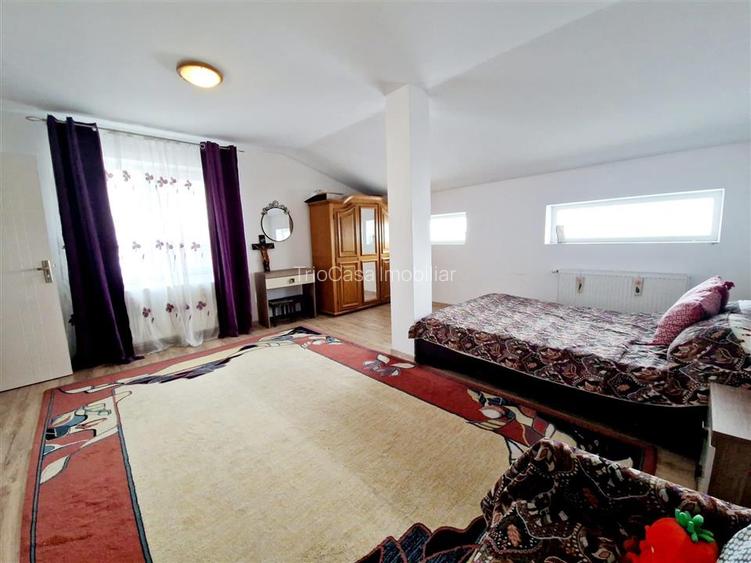 CASA DE VANZARE CRAIOVA,  5 camere ,str. T. Vladimirescu , teren - 200 mp - 29