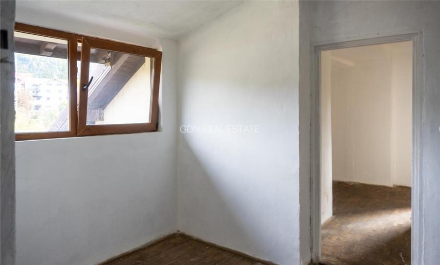 Proprietate mixta -spatiu comercial +rezidenta - 17