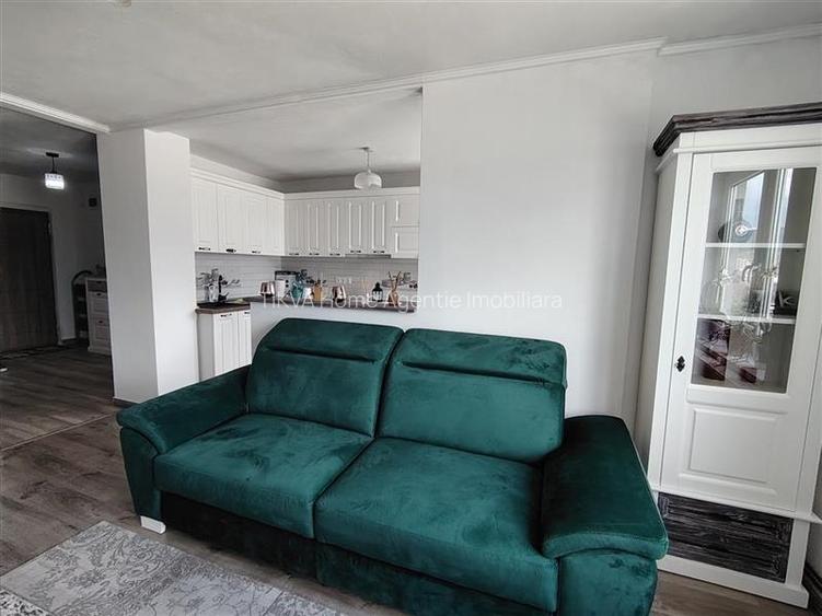 Apartament 3 camere (Gheorgheni, Car. Bucin 27 A) - 2