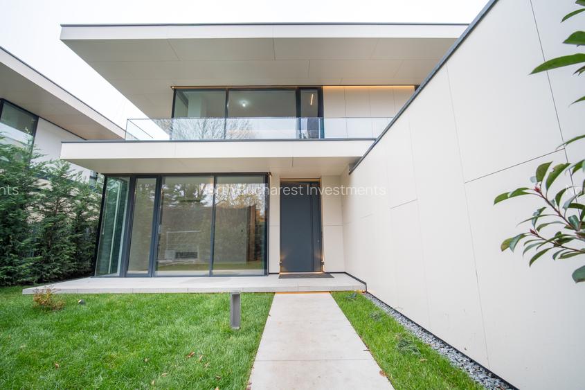 VILA 7 CAMERE - ZONA PIPERA - PISCINA - GARAJ - COMISION 0% - 20