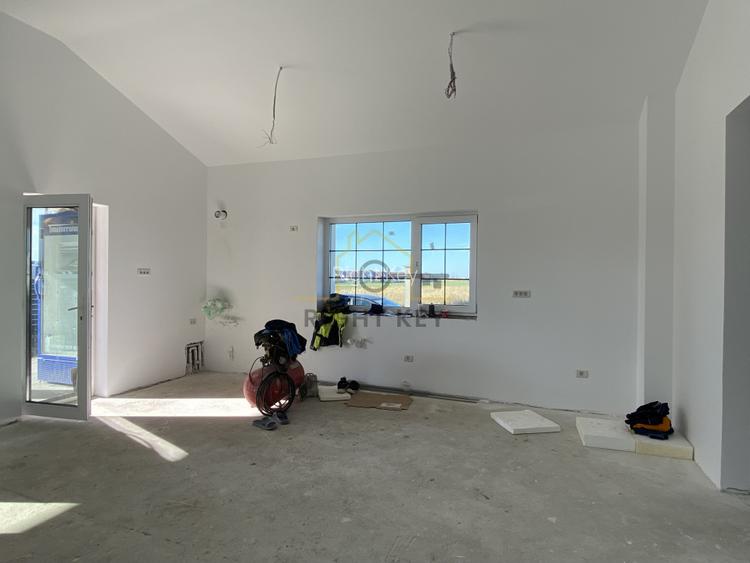 Oportunitate! Vila moderna 4 cam, asfalt, toate utilitatile! Comision0 - 11