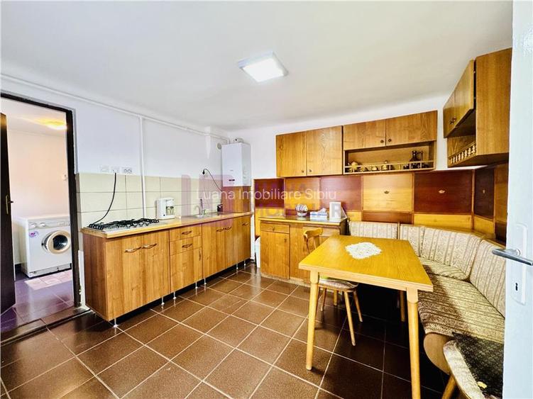 Casa individuala in Loamnes | jud Sibiu | teren 1272 mp | gospodarie completa - 17