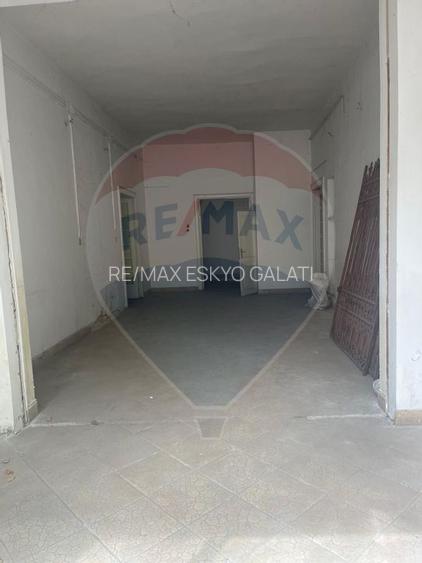 Casa de vanzare in centrul Galatiului - istorie si potential real - 3