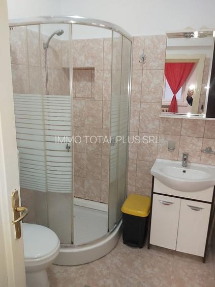 Romana -  ASE 320 euro/luna Piata Romana Tel.:0724661884 - 6