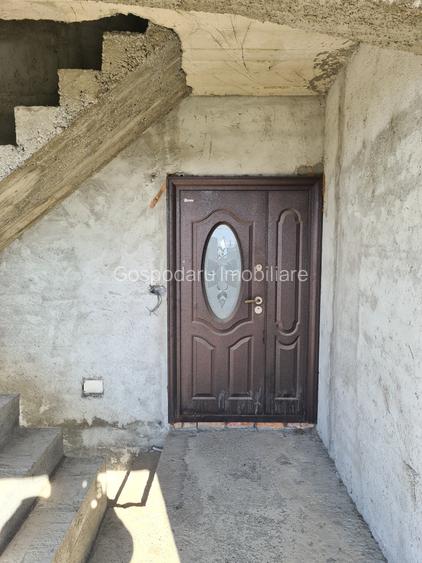 Vila P+1+M  in Adjud  zona linistita - pentru 1, 2 sau 3 familii - 8