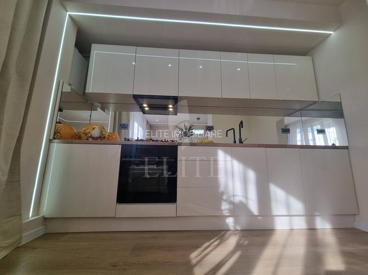 Apartament 2 camere în zona STRAZII HOREA - 10