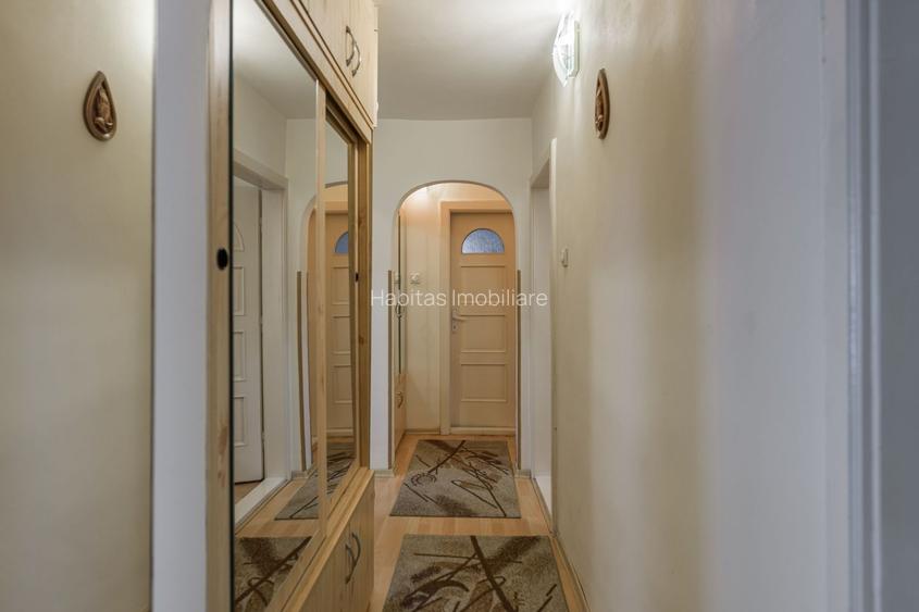 Apartament 4 camere, etaj 2, str. Castanilor, garaj de beton. - 12
