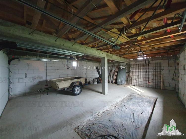 VILA IMPERIALA DE EXCEPTIE PREMIUM CU 20.000 MP TEREN - 10