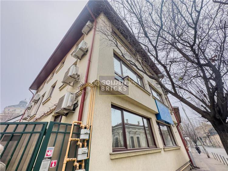 Piata Unirii | Cladire moderna | Versatila | Curte - 2