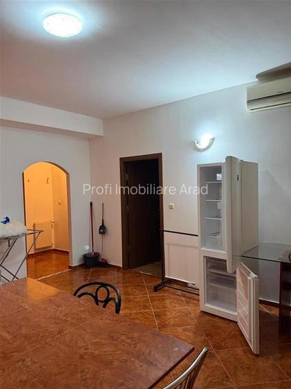 Inchiriez apartament 2 camere cu loc de parcare inclus, Ared Uta - 15