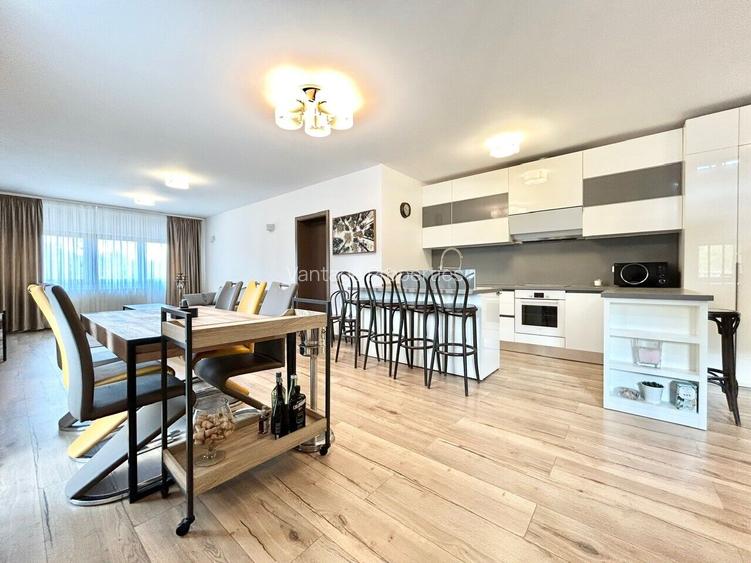 Penthouse with a generous terrace, with a superb view of Herastrau Park - 2