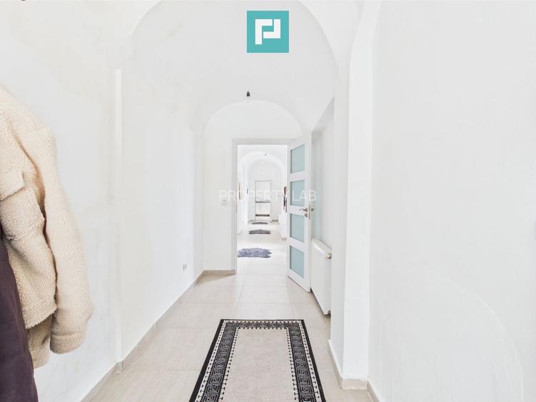 Casă cu 6 camere în zona Central - 6