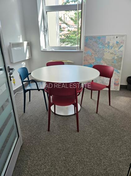 Spatiu 250 mp in cladire birouri Str. Semilunei DOAR ORAR DE SEARA SI NOAPTEA - 32