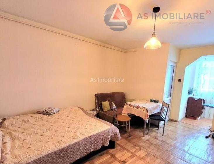 Garsoniera insorita, strada Traian, Brasov - 12