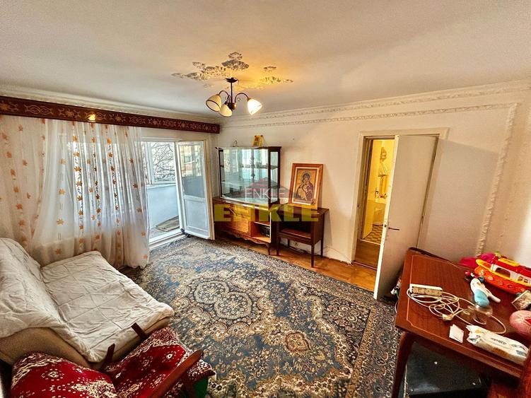 De vanzare apartament cu 2 camere, zona Capat 1. - 2