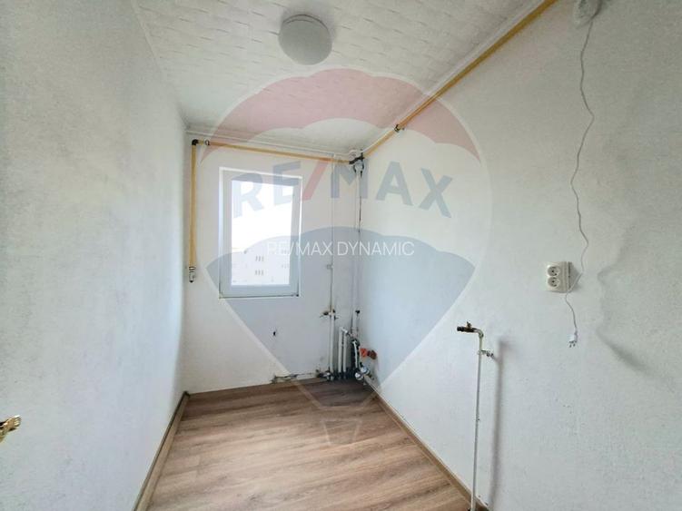 Apartament 3 camere | Zona Romanilor | Etaj 4/4 acoperiș cu țiglă - 13