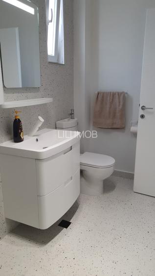 Inchiriez apartament 2 camere bloc VIVA Deva - 4