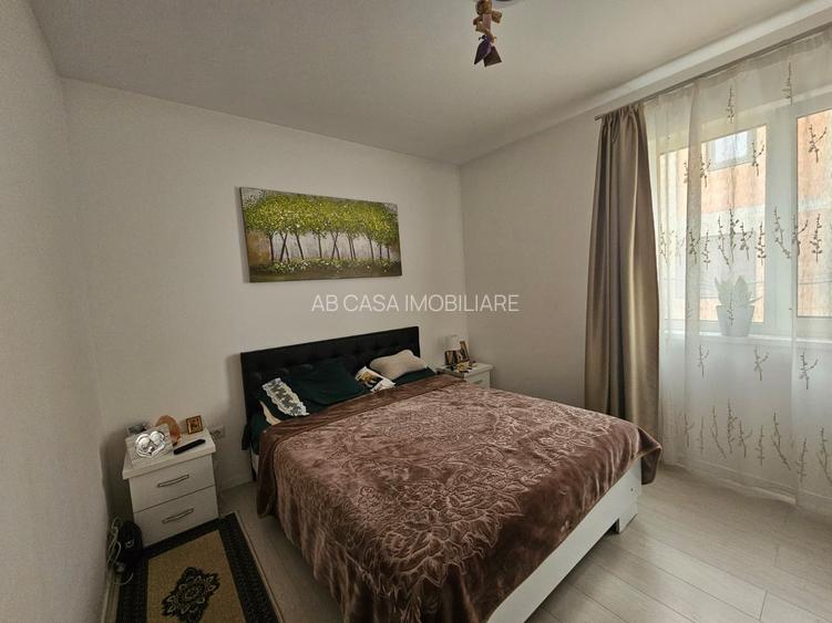 Duplex pe parter, între Moșnița Nouă și Urseni, cu 2 băi, 2 terase, comision 0% - 16