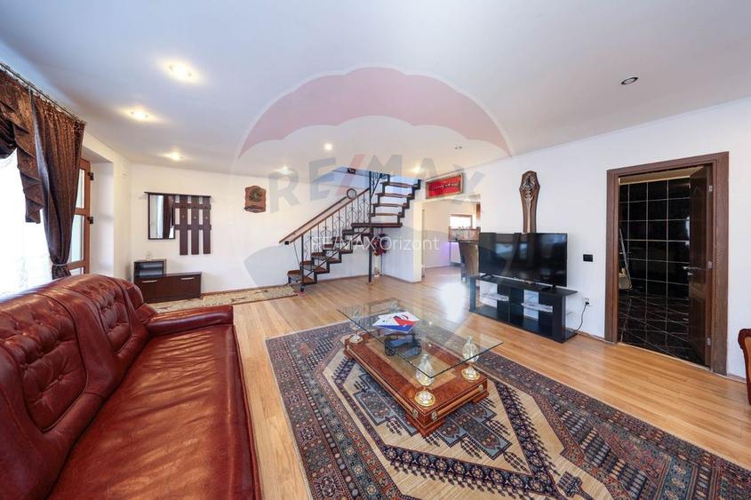 Casă individuala cu 6 camere - 25