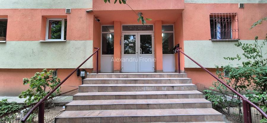 Proprietar - închiriez apartament de 2 camere zona Lacul Tei - 12